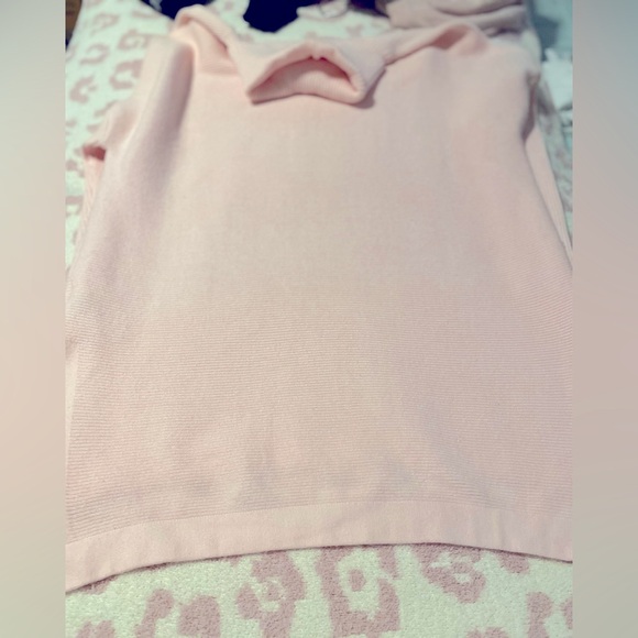 Women’s Oversized Tunic Turtleneck Sweater Size Medium Light Pink - Picture 5 of 7